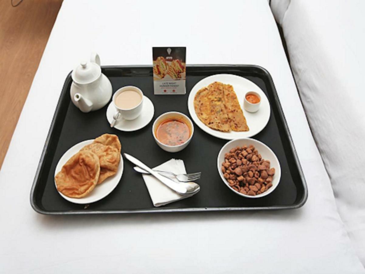 Oyo Flagship 37830 Hotel Aakar International Satara Eksteriør bilde